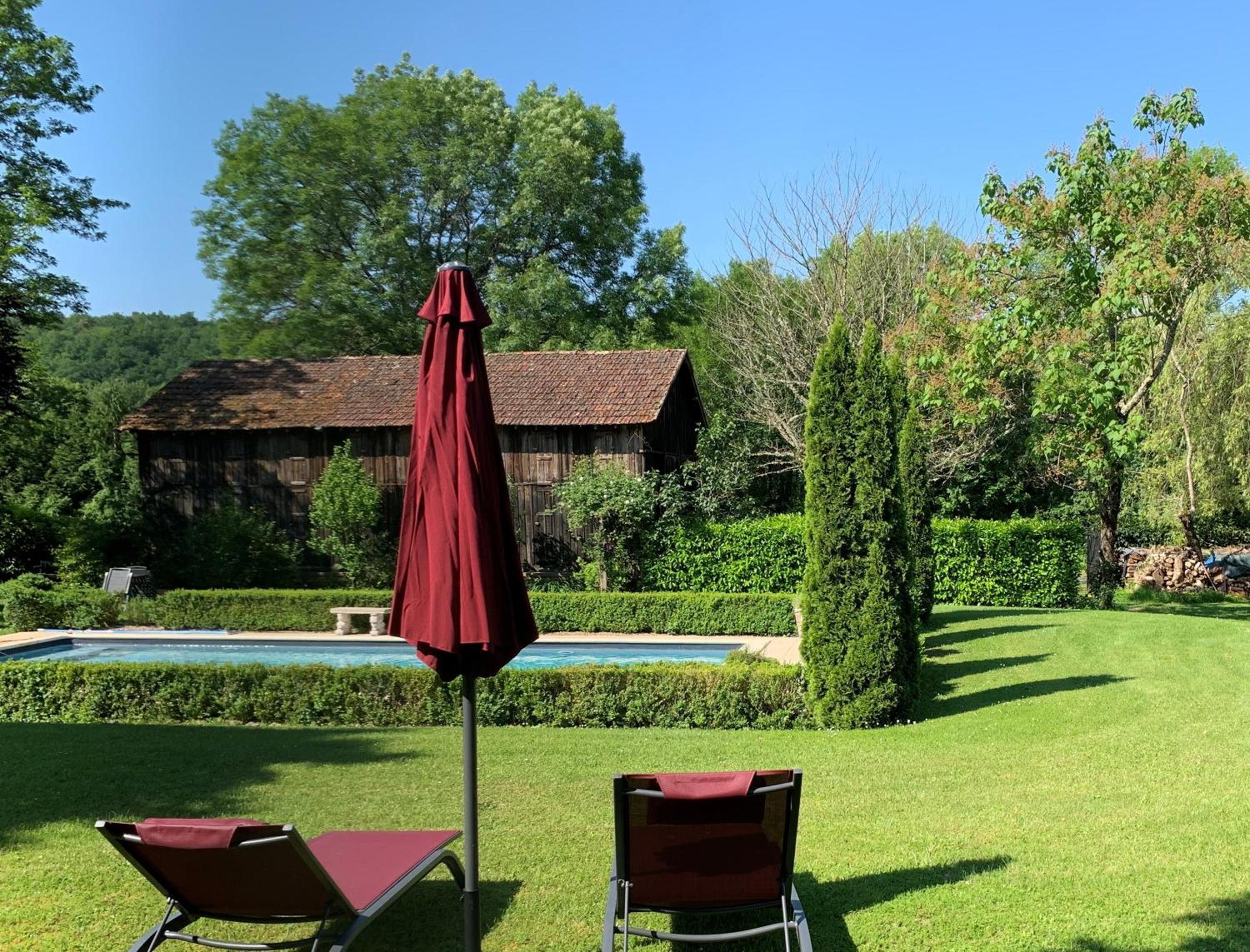 Ferme De Tayac - Charme Avec Pool Hotel Les Eyzies Exterior photo